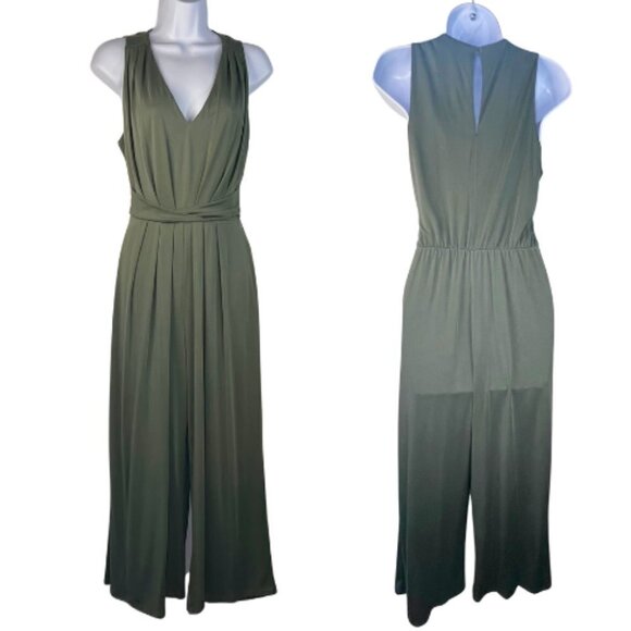ASTR THE LABEL Easy Twist Waist Sage Green V-Neck Jumpsuit Size XS - Picture 2 of 9